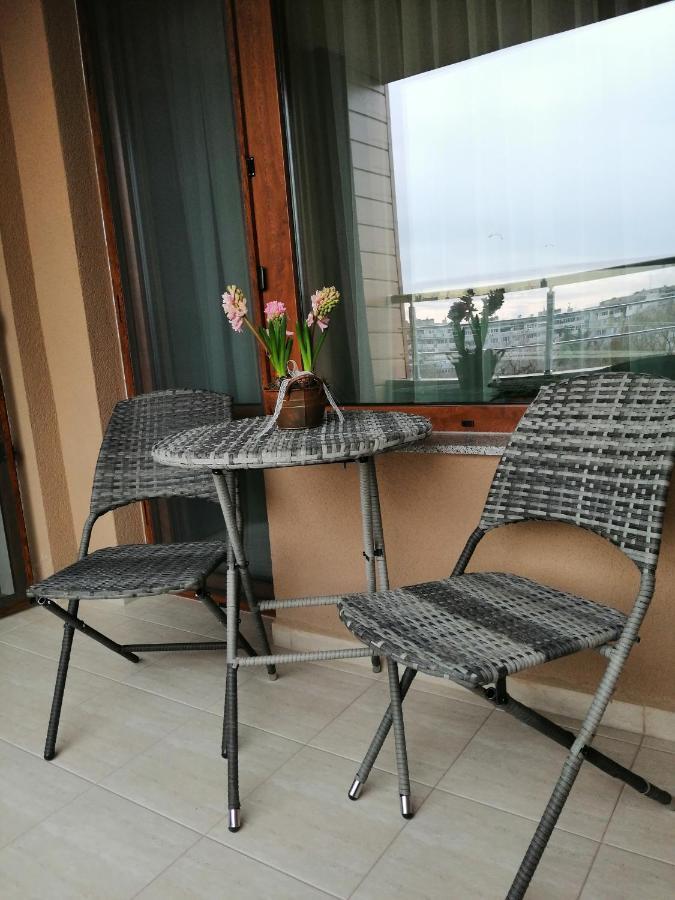 Sunny Apartment Burgas Ngoại thất bức ảnh